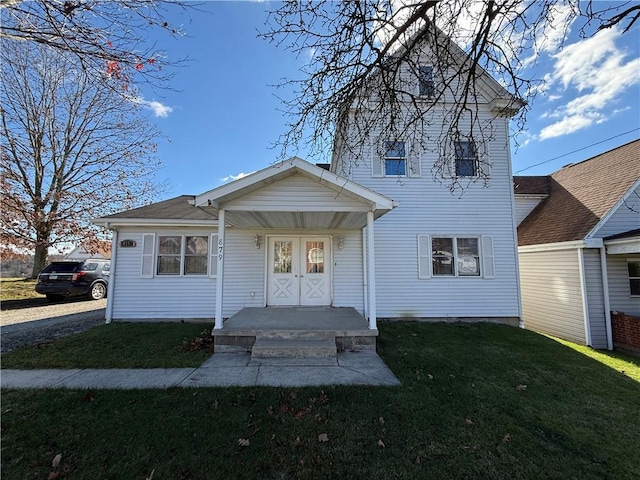 view of front of house with a front lawn