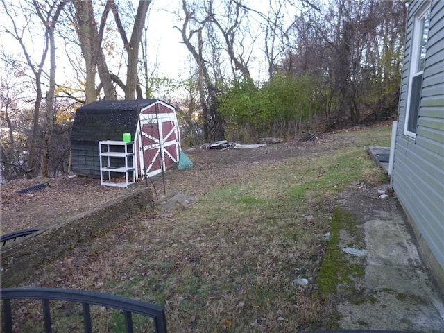 578 Blessing St, Hill District, PA 15213 - view of yard