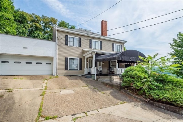 view of front of home featuring a garage