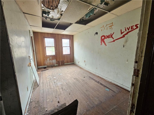 unfurnished room featuring light hardwood / wood-style flooring