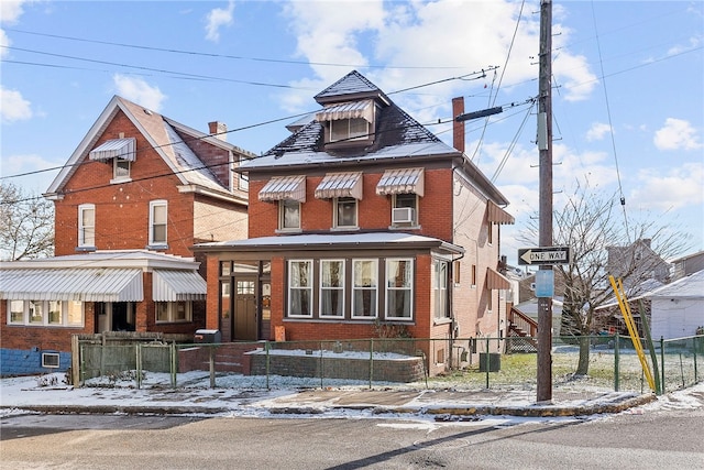 view of front of house