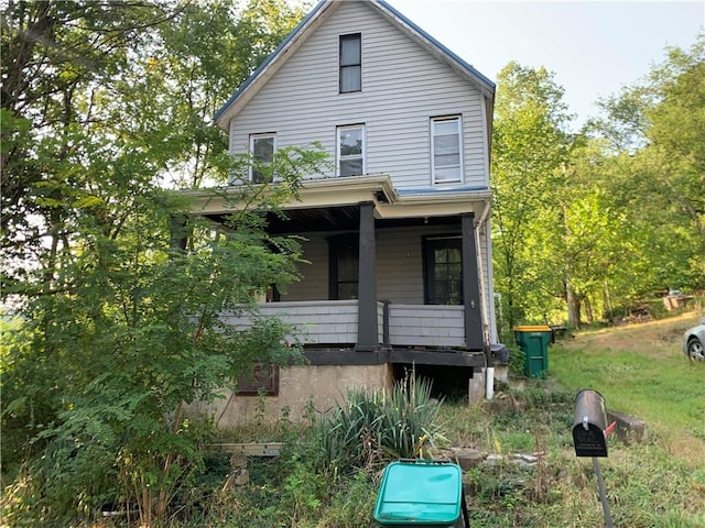 view of front of house featuring covered porch