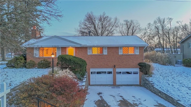 view of front of house featuring a garage