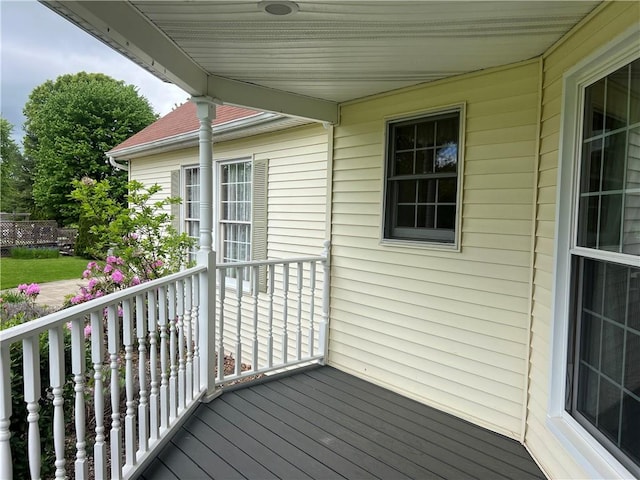 1236 Brandywine Dr, Hermitage, PA 16148 - view of deck