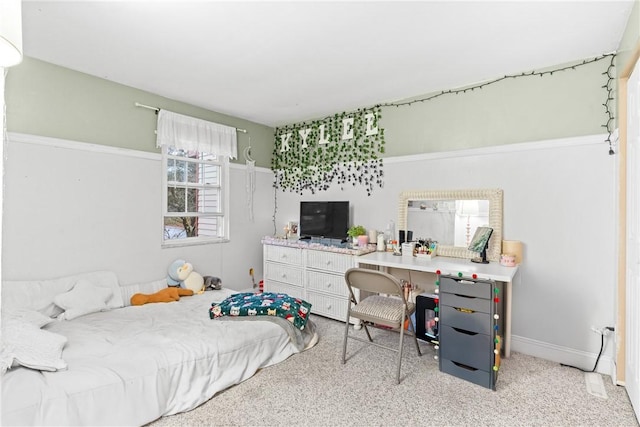 bedroom featuring carpet flooring