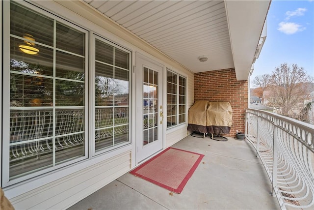 balcony featuring grilling area