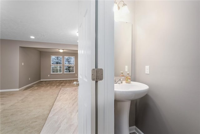 bathroom featuring sink