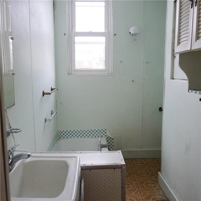 bathroom featuring sink