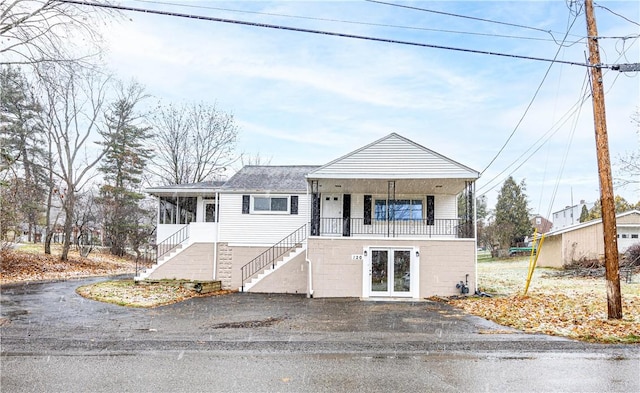 view of front of house