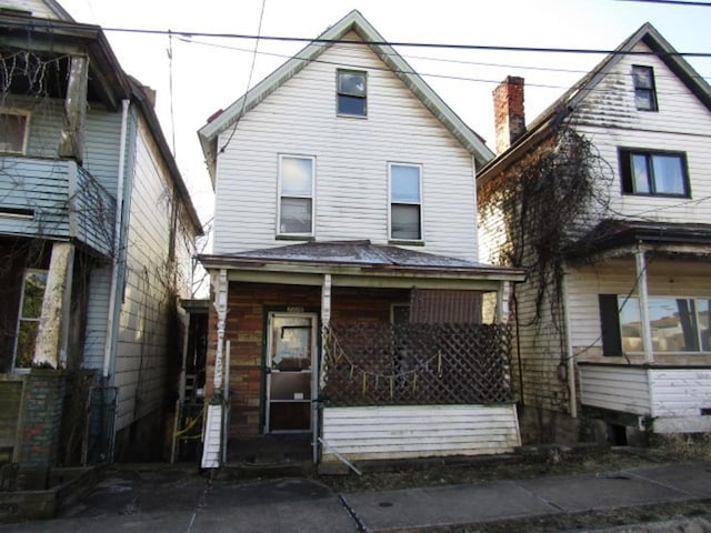 view of front of home