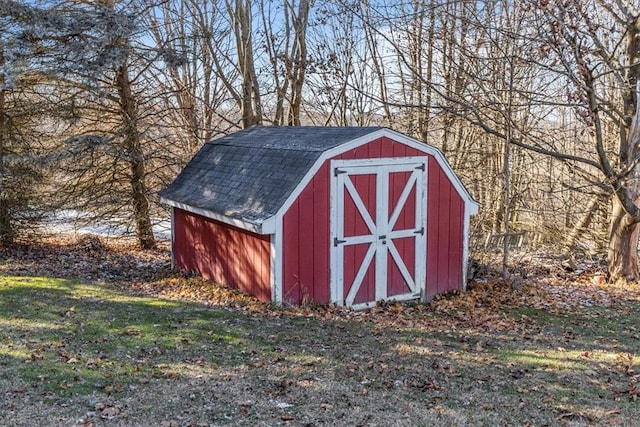 view of outbuilding