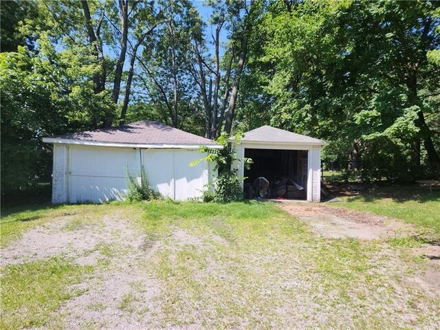 731 Hull St, Sharon, PA 16146 - photo 12