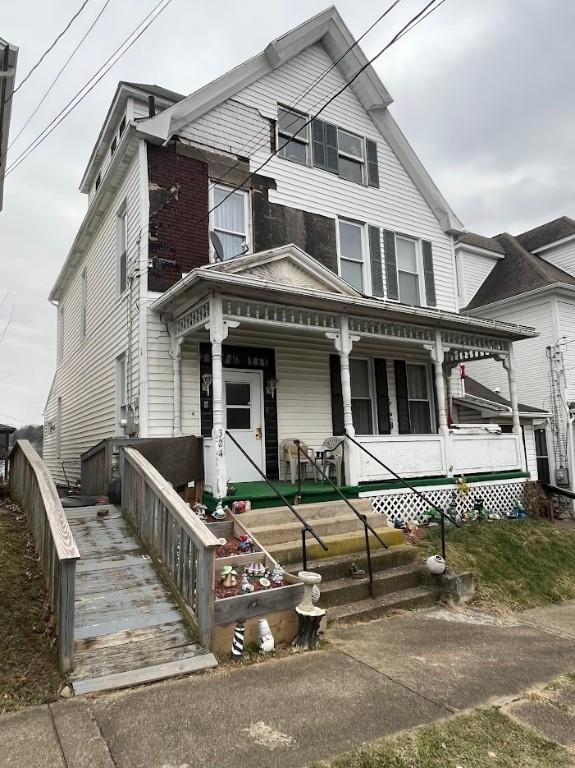 view of front facade with a porch