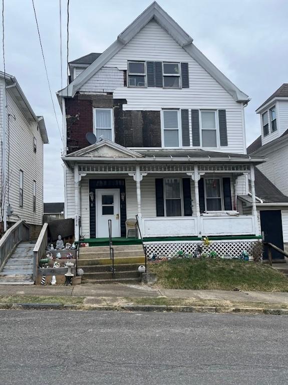 view of front facade featuring covered porch