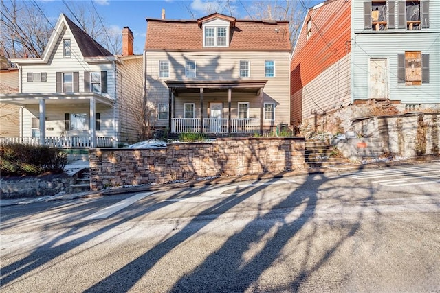 view of front of home featuring a porch