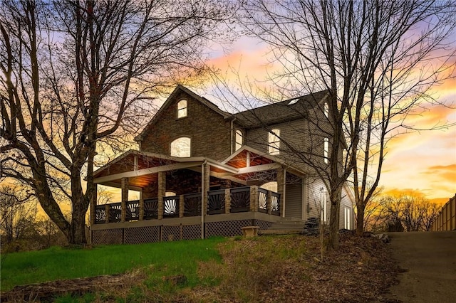 view of front of property with covered porch