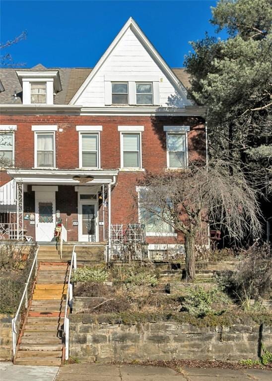 view of front of home with a porch