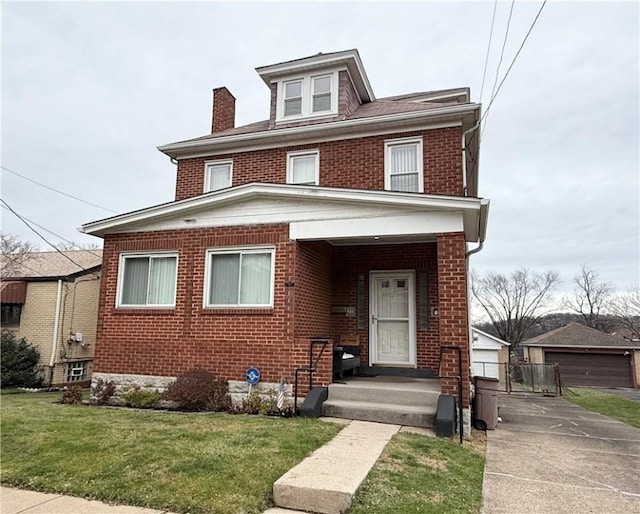 view of front of home featuring a front yard