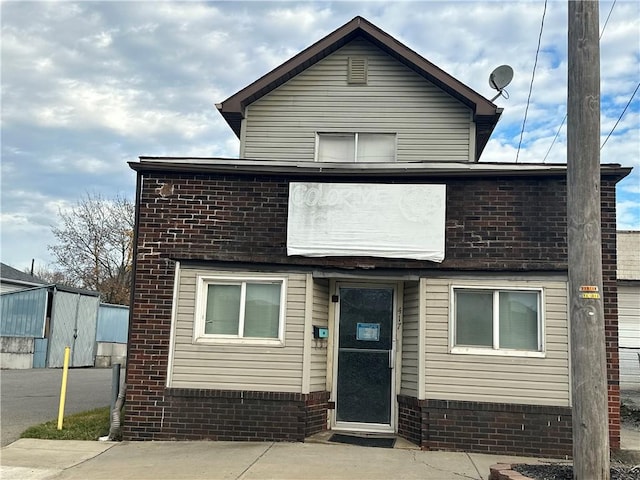 view of front of home