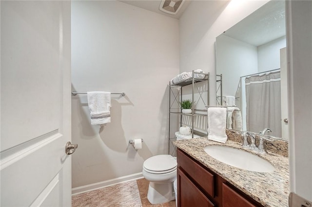 bathroom featuring a shower with curtain, hardwood / wood-style floors, vanity, and toilet