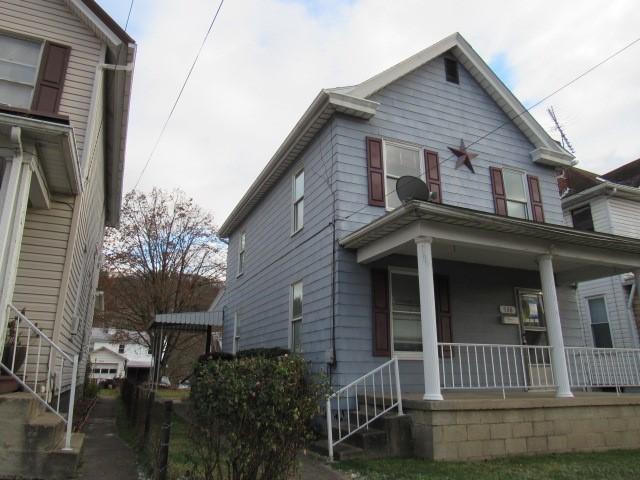 view of front of house featuring a porch