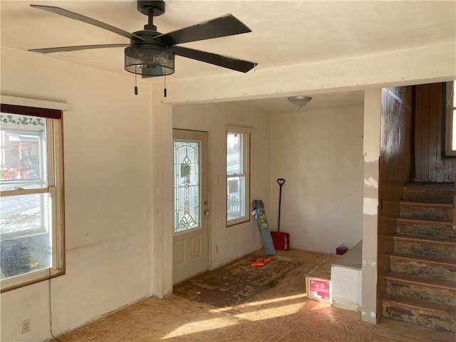 entryway with ceiling fan