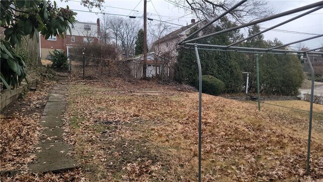 1802 Alcoa Dr, Arnold, PA 15068 - view of yard