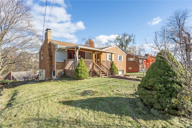 view of front facade featuring a front yard and a porch