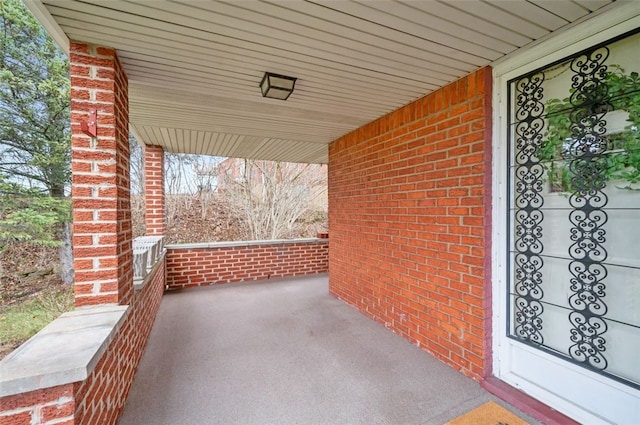 view of patio / terrace with covered porch