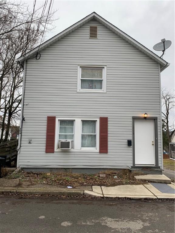 208 Spang Ave, City Of But Se, PA 16001 - photo 1