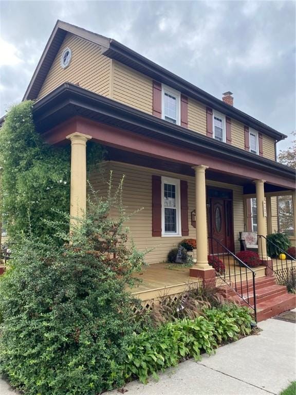 view of front facade with a porch