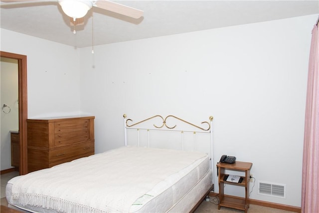 bedroom featuring ceiling fan