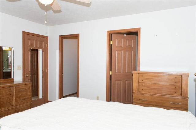 bedroom with ceiling fan