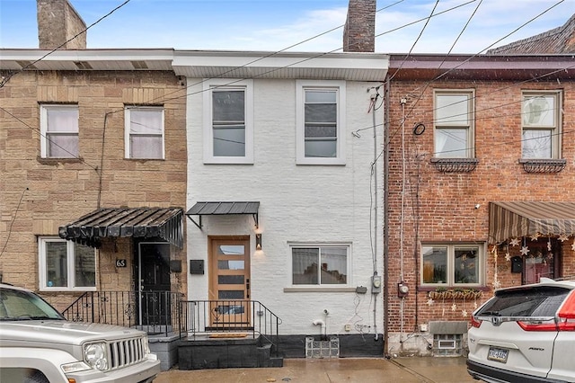 view of townhome / multi-family property