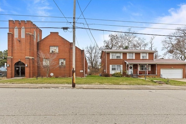 471 New York Ave, Rochester, PA 15074 - view of front of home featuring a front yard and a garage