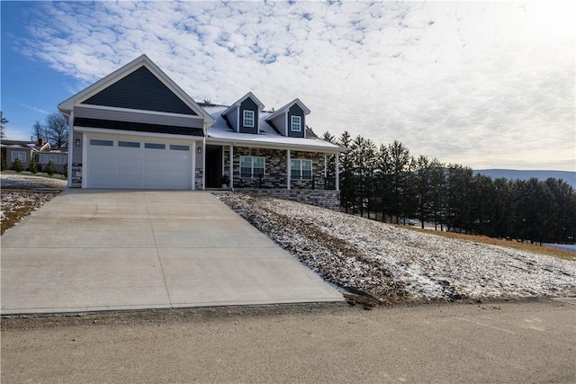 view of front facade with a garage