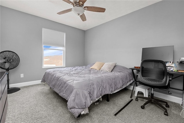 bedroom with ceiling fan