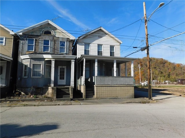 view of front of house featuring covered porch