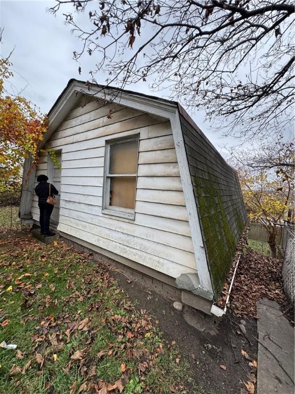 view of side of property