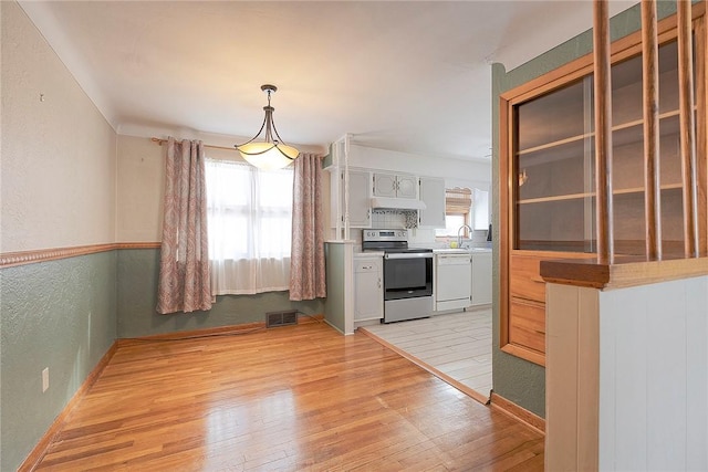 interior space featuring light hardwood / wood-style flooring