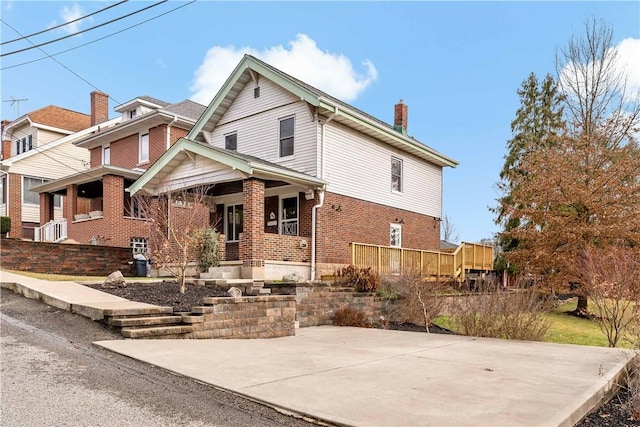 view of front facade featuring a porch