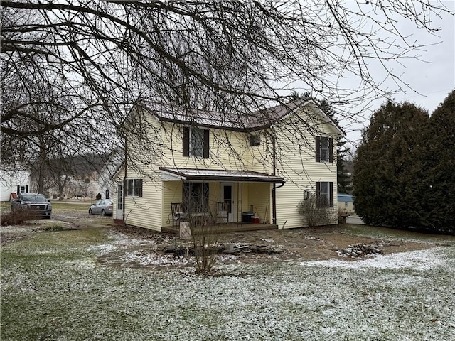 view of front facade featuring covered porch