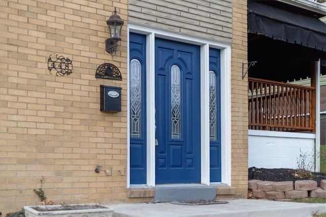 view of doorway to property