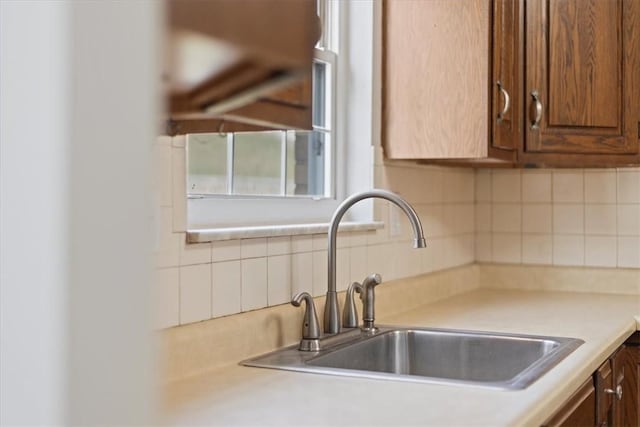 details with tasteful backsplash and sink