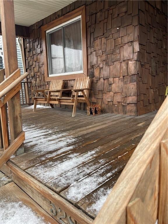 528 Longfellow St, Vandergrift Wml, PA 15690 - view of wooden deck