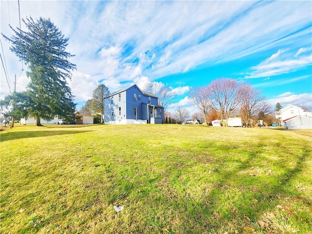 2013 S Jefferson St, Shenango Twp Law, PA 16102 - view of grassy yard