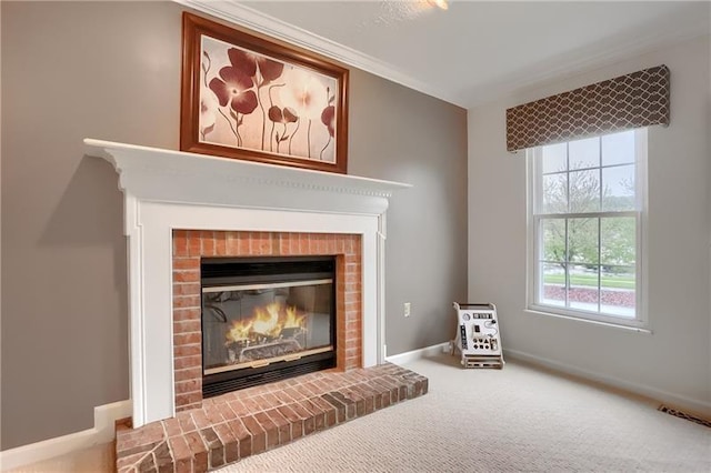 details featuring a fireplace, carpet, and crown molding