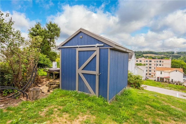 view of outbuilding