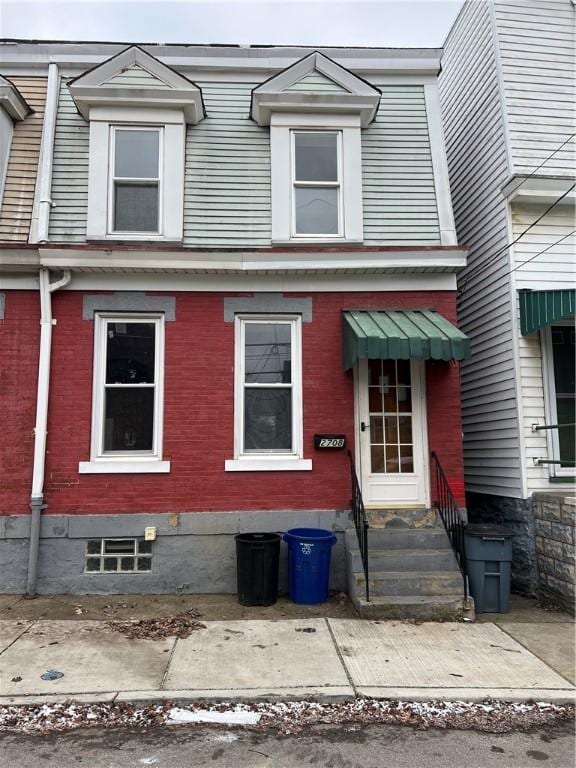 view of townhome / multi-family property