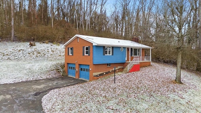 view of front of house featuring a garage